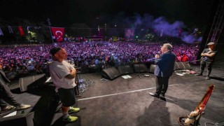 On binler Zaferin 100. yılında Gençlik Parkında buluştu