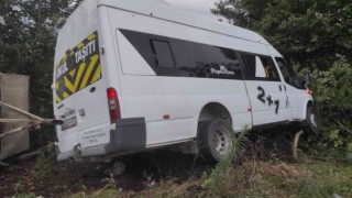 Orduda fındık işçilerini taşıyan minibüs kaza yaptı: 13 yaralı
