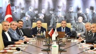 Orta Karadenizdeki valiler Samsunda toplandı
