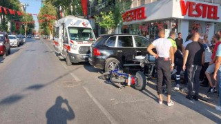 Otomobil ile motosiklet çarpıştı: 1 yaralı