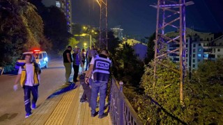 Otomobille ormanlık alana uçtu, 8 metre yüksekliği tırmanarak hastaneye gitti