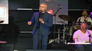 Özcan Deniz yine farkını ortaya koydu