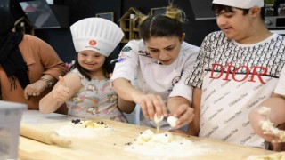 Özel çocuklar pasta ve pizza yaptı
