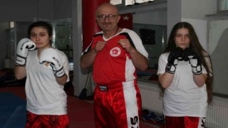 (ÖZEL) Gerektiğinde kendilerini savunmak düşüncesi bu spora yönlendirdi