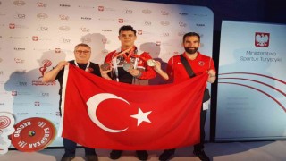 Pamukkaleli halterci Avrupa üçüncüsü oldu