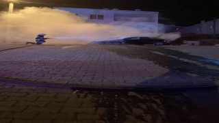 Park halindeki otomobil yandı