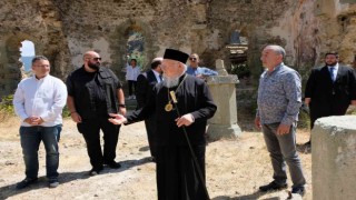 Patrik Bartholomeos Gümüşhanenin tarihi Süleymaniye mahallesine ziyarette bulundu