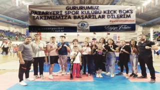 Pazaryeri kickboks sporcuları şampiyonada madalyaları sildi süpürdü