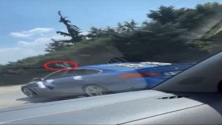 Pes artık.. Gelin arabasından havaya 15 el ateş açtı
