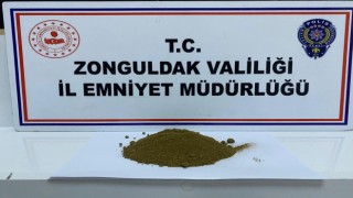 Polis ekiplerinden kaçan uyuşturucu satıcıları yakalandı