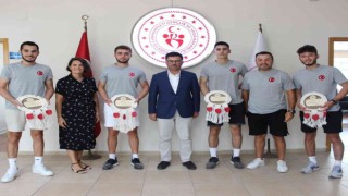 Rafting Milli Takımı kampına katılmak üzere yola çıktılar