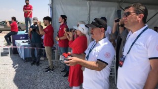 Rektör Sözbir, uzaktan kumanda edilen uydu aracını da denedi
