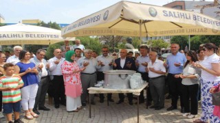 Salihli MHP, aşure geleneğini unutmadı