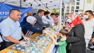 Sancaktepe Belediyesinden aşure ikramı