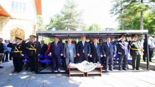 Şapka ve Kıyafet İnkılabının yıldönümü törenle kutlandı