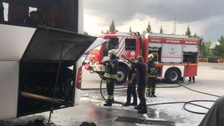 Şehirler arası otobüsten yükselen dumanlar paniğe sebep oldu
