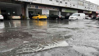Selde kalan araçların masrafı cep yakıyor
