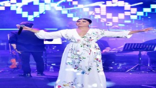 Sibel Can Bodrumu coşturdu