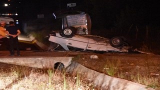 Sinopta kaza yapan araç kağıt gibi ezildi: 1 yaralı