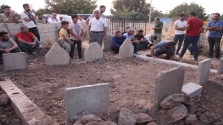 Şırnakta vahşice katledilen anne ve 3 kızı defnedildi