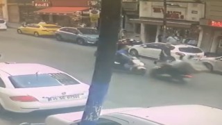 Şişlide ilginç kaza kamerada: İki motosikletli kafa kafaya çarpıştı