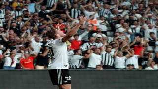 Spor Toto Süper Lig: Beşiktaş: 3 - Sivasspor: 1 (Maç sonucu)