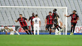 Spor Toto Süper Lig: Fatih Karagümrük: 2 - MKE Ankaragücü: 0 (İlk yarı)