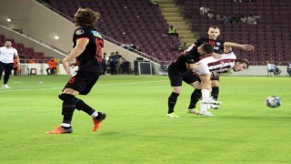 Spor Toto Süper Lig: Hatayspor: 1 - Gaziantep FK: 1 (İlk yarı)