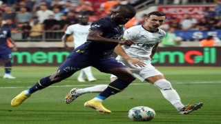 Spor Toto Süper Lig: Kasımpaşa: 0 - Fenerbahçe: 3 (İlk yarı)