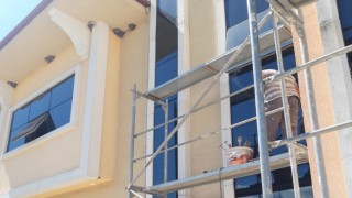 Tadilat yapılan binada kuş yuvalarına dokunulmadı