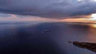 Tahıl sevkiyatının ilk gemisi Razoni İstanbul Boğazına girmeyi bekliyor