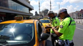 Taksimde ticari taksi denetiminde ceza yağdı