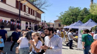 Tarihi Odunpazarı bölgesinde şenlik yoğunluğu