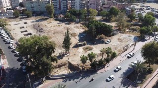 Tarsus kent meydanına kavuşuyor