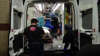 Tartıştıkları şahsı durakta pompalı tüfekle yaralayıp motosikletle kaçtılar