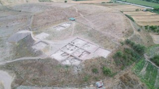 Tavşanlı Höyükte kazılar 4 bin 200 yıl öncesine ışık tutuyor