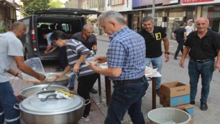 Tavşanlılı esnaflardan aşure birlikteliği