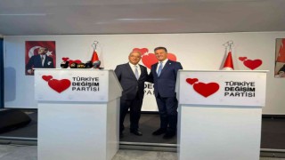TDP Genel Başkanı Sarıgül, DSP Genel Başkanı Aksakal ile bir araya geldi