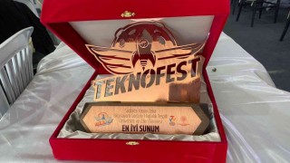 TEKNOFESTte en iyi sunum ödülü SUBÜnün