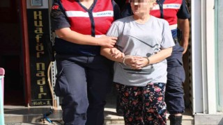 Telsizlerle haberleşen göçmen kaçakçıları 3 aylık takibin ardından yakalandı