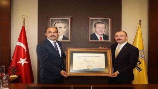 Ticaret Bakanı Mehmet Muş, Başkan Altayı ziyaret etti