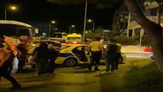 Tır kasasında Avrupa hayali ile Marmarise geldiler, vatandaşların dikkati göçmen kaçakçısını yakalattı