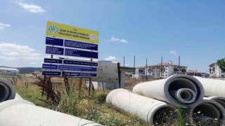 TOKİ emekli konutları inşaatına kaldığı yerden devam