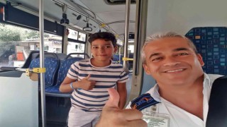 Turist aile çocuklarını otobüste unuttu, korku ve gözyaşları şoförle çekilen selfie ile son buldu