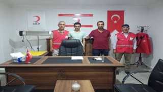 Türk Kızılay Dicle ilçe şubesinden başarılı öğrencilere burs