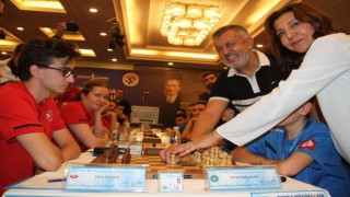 Türkiye İş Bankası Satranç Süper Ligi başladı