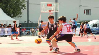 Ümraniyede 3x3 Sokak Basketbolu Turnuvası nefes kesti