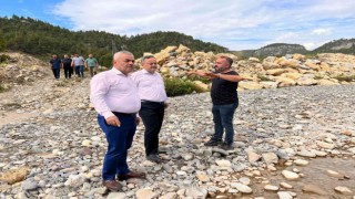 Ünal ve Altınöz Soğanlı Çayında incelemelerde bulundu
