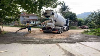 Ünyede beton yol çalışmaları sürüyor