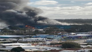 Uruguayda alışveriş merkezinde büyük yangın